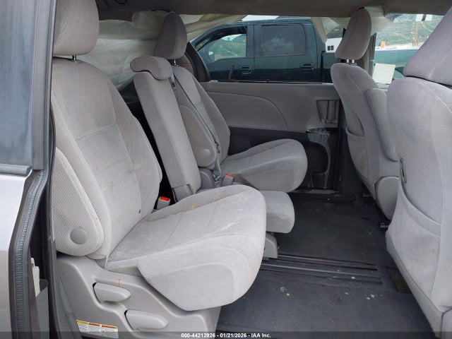 Toyota Sienna Le 8 Passenger 2016 5TDKK3DC2GS720092 Image 8