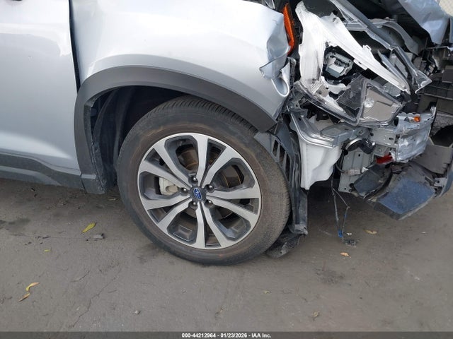 Subaru Forester Limited 2024 JF2SKALC3RH447100 Image 19