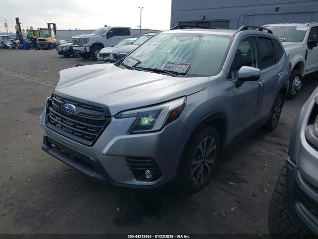 Subaru Forester Limited 2024 JF2SKALC3RH447100 Image 2