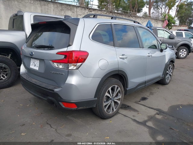 Subaru Forester Limited 2024 JF2SKALC3RH447100 Image 4