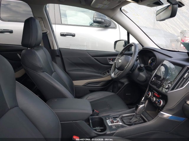 Subaru Forester Limited 2024 JF2SKALC3RH447100 Image 5
