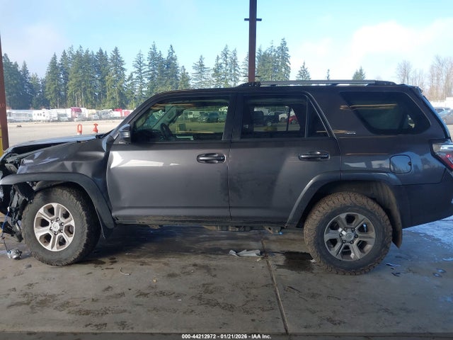 JTEBU5JR1G5328737 Toyota 4RUNNER SR5