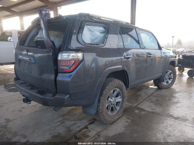 JTEBU5JR1G5328737 Toyota 4RUNNER SR5