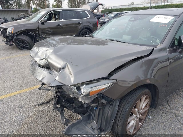 3MZBN1M33HM152171 Mazda Mazda3 Grand Touring