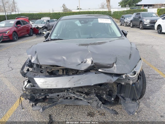 3MZBN1M33HM152171 Mazda Mazda3 Grand Touring