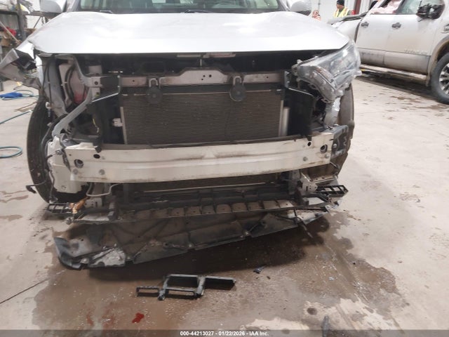 JTMG1RFV8KD508733 Toyota RAV4 LE