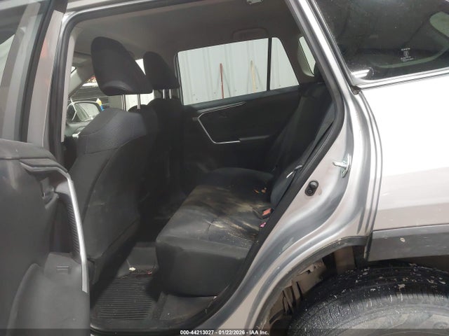 JTMG1RFV8KD508733 Toyota RAV4 LE