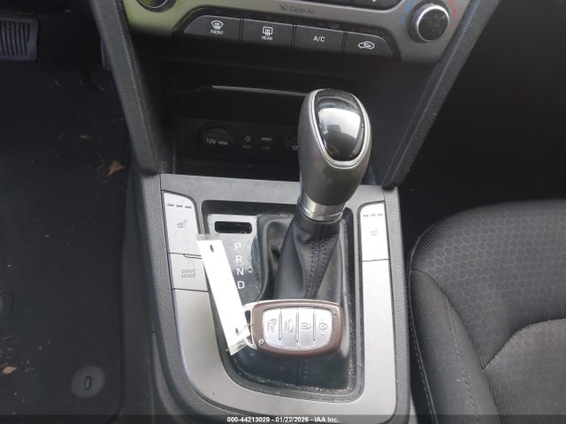 5NPD84LF0JH276670 Hyundai Elantra Value Edition