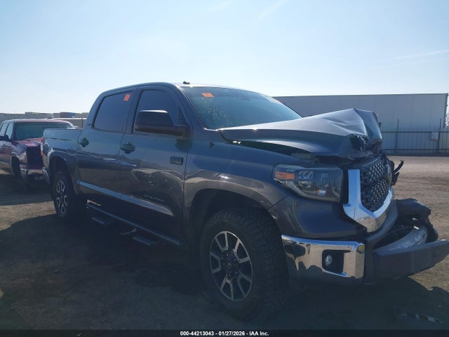 5TFDY5F13KX842994 Toyota Tundra Sr5 5.7l V8