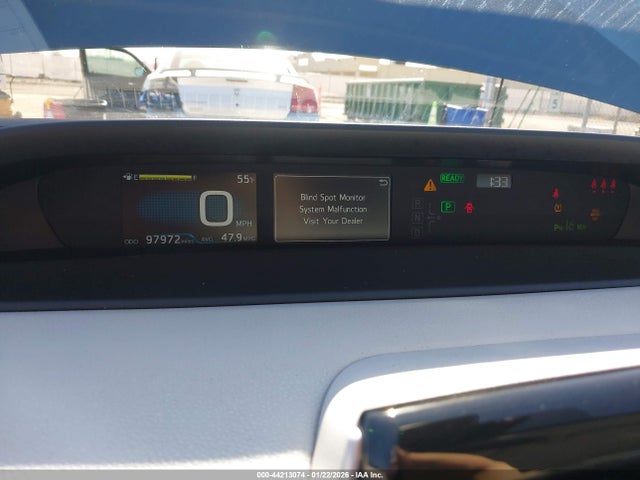 JTDL9RFU2K3000293 Toyota PRIUS XLE