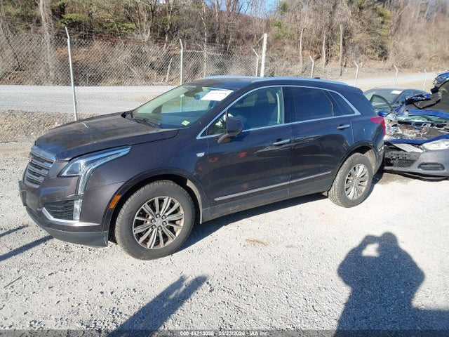 2017 CADILLAC XT5 1GYKNDRSXHZ292652 Photo 1