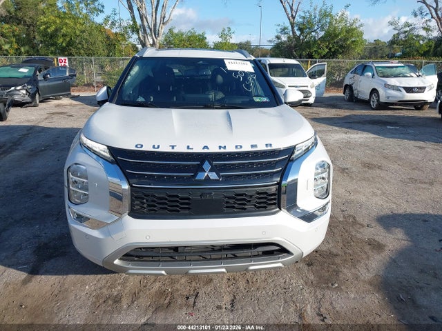 Продаж на аукціоні авто 2022 Mitsubishi Outlander Sel 2.5 S-awc/sel Launch Edition S-awc/sel Special Edition S-awc, vin: JA4J4VA84NZ085075, номер лоту: 44213101