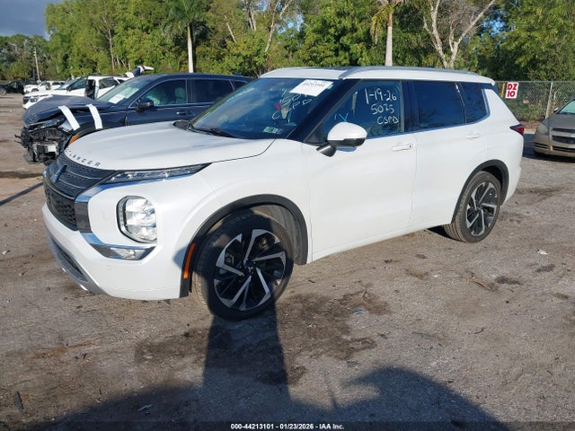 Продаж на аукціоні авто 2022 Mitsubishi Outlander Sel 2.5 S-awc/sel Launch Edition S-awc/sel Special Edition S-awc, vin: JA4J4VA84NZ085075, номер лоту: 44213101