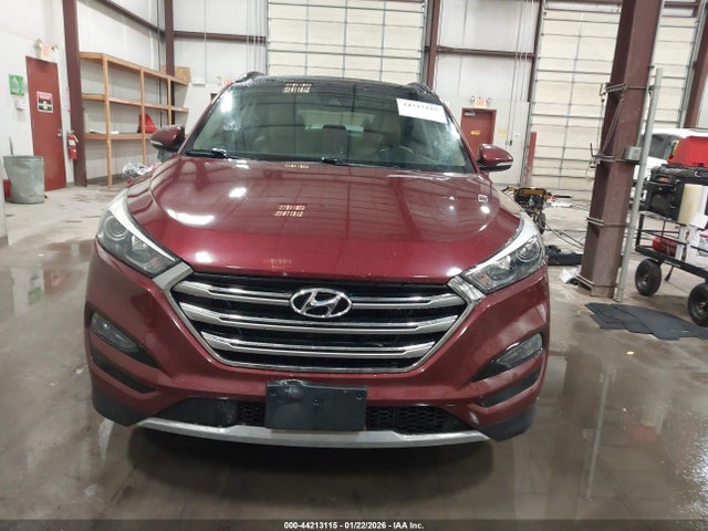 KM8J3CA21HU498464 Hyundai Tucson Limited