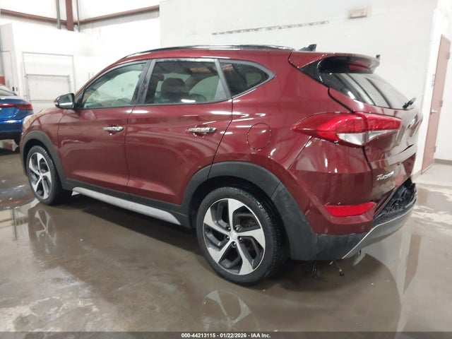 KM8J3CA21HU498464 Hyundai Tucson Limited