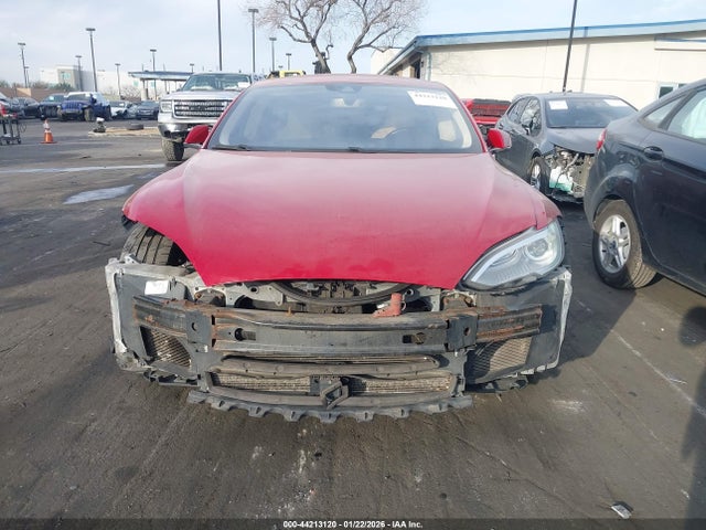 Tesla Model S P85 2014 5YJSA1H10EFP56803 Image 13