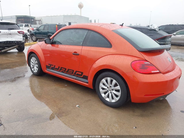 44213123 :رقم المزاد ، 3VWF07AT3GM626660 vin ، 2016 Volkswagen Beetle 1.8t S مزاد بيع