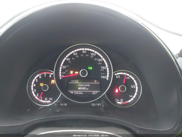 44213123 :رقم المزاد ، 3VWF07AT3GM626660 vin ، 2016 Volkswagen Beetle 1.8t S مزاد بيع