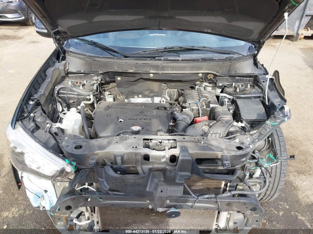 2018 MITSUBISHI OUTLANDER SPORT JA4AP3AU3JU011811 Photo 9