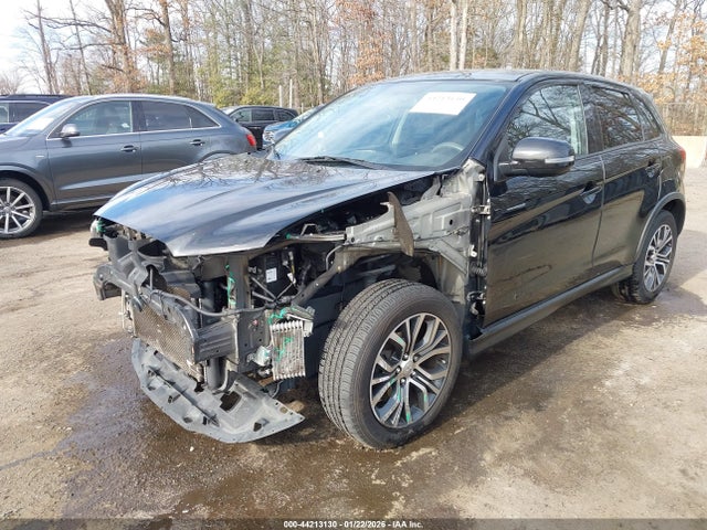 2018 MITSUBISHI OUTLANDER SPORT JA4AP3AU3JU011811 Photo 1