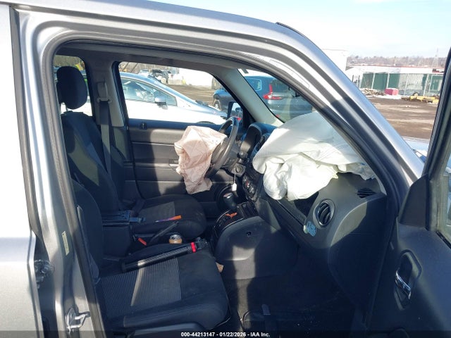 Jeep Patriot Latitude 2015 1C4NJRFB2FD197397 Image 5