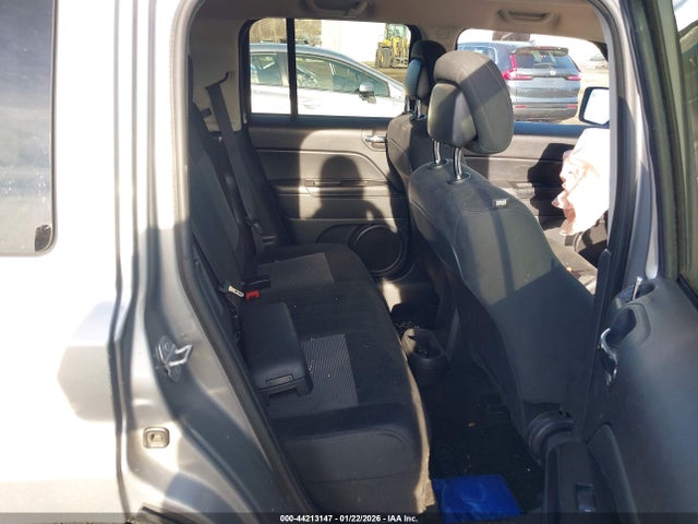 Jeep Patriot Latitude 2015 1C4NJRFB2FD197397 Image 8