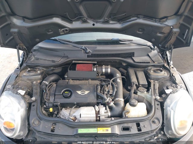 2011 Mini Cooper S მანქანა იყიდება აუქციონზე, vin: WMWSV3C50BTY10973, აუქციონის ნომერი: 44213153