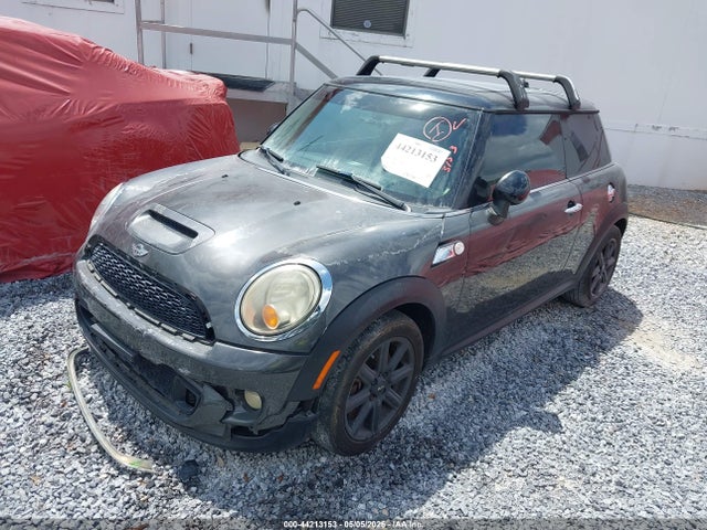 2011 Mini Cooper S მანქანა იყიდება აუქციონზე, vin: WMWSV3C50BTY10973, აუქციონის ნომერი: 44213153