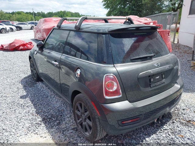 2011 Mini Cooper S მანქანა იყიდება აუქციონზე, vin: WMWSV3C50BTY10973, აუქციონის ნომერი: 44213153