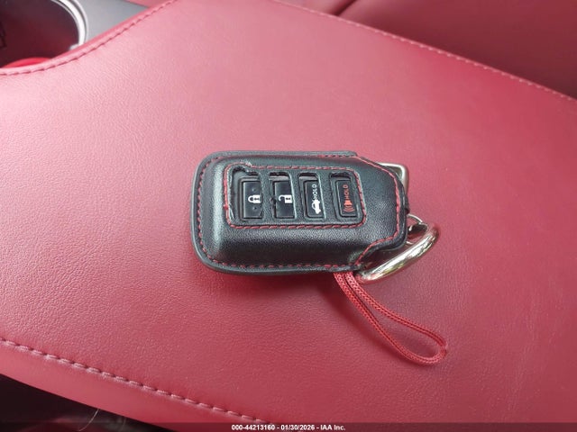 44213160 :رقم المزاد ، JTHGZ1B24N5056783 vin ، 2022 Lexus Is 350 F Sport مزاد بيع