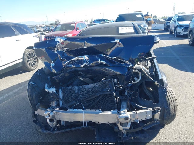 WDDWJ8DB0KF824121 Mercedes-Benz C 300