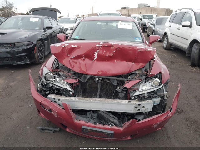 44213230 :رقم المزاد ، JTHCF5C27B5044846 vin ، 2011 Lexus Is 250 مزاد بيع