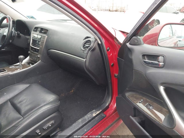 44213230 :رقم المزاد ، JTHCF5C27B5044846 vin ، 2011 Lexus Is 250 مزاد بيع