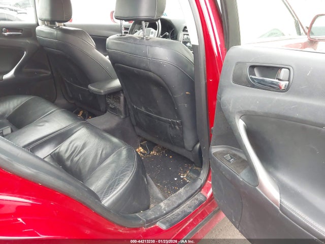 44213230 :رقم المزاد ، JTHCF5C27B5044846 vin ، 2011 Lexus Is 250 مزاد بيع
