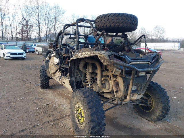 2021 POLARIS RZR 3NSN4E994MF136985 Photo 2