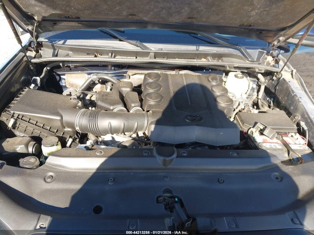 2019 TOYOTA 4RUNNER JTEBU5JR1K5637181 Photo 9