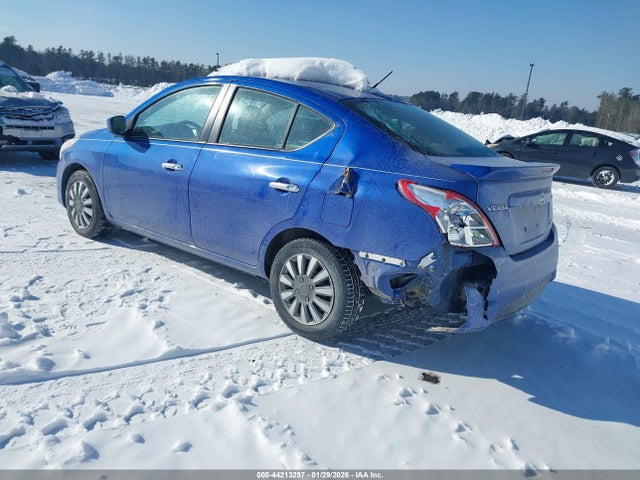 2015 NISSAN VERSA 3N1CN7AP7FL828421 Photo 2