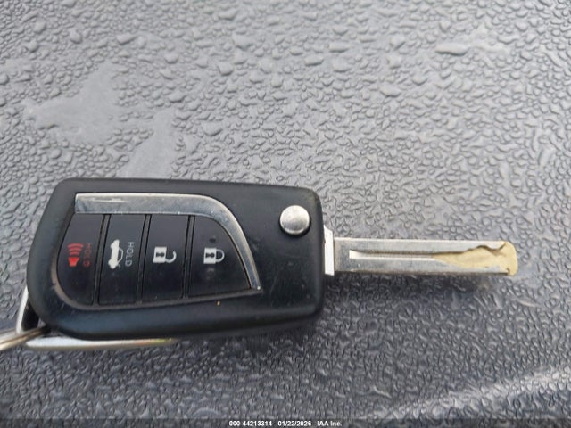 4T1B11HK4KU791285 Toyota CAMRY LE