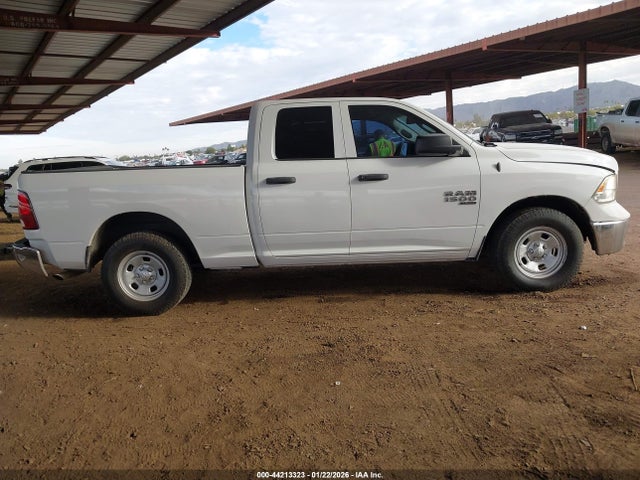 1C6RR6FG4KS603665 RAM 1500 Classic Tradesman 4x2 6&#039;4 Box