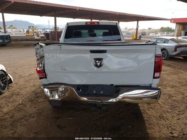 1C6RR6FG4KS603665 RAM 1500 Classic Tradesman 4x2 6&#039;4 Box