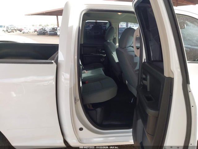 1C6RR6FG4KS603665 RAM 1500 Classic Tradesman 4x2 6&#039;4 Box