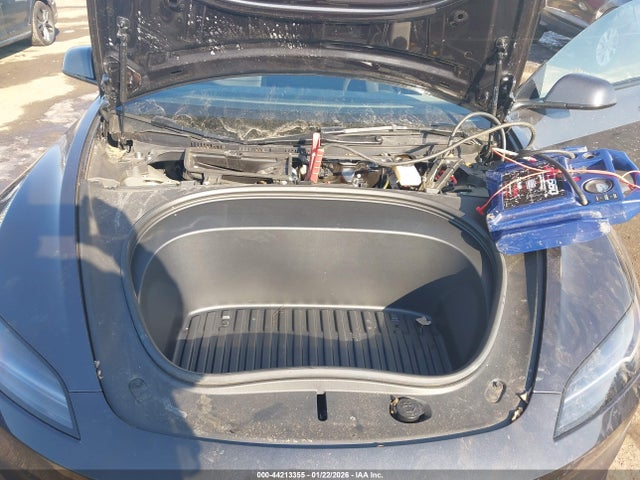 44213355 :رقم المزاد ، 5YJ3E1EB0RF843175 vin ، 2024 Tesla Model 3 Long Range Dual Motor All-wheel Drive مزاد بيع
