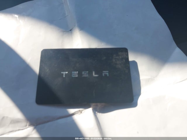 44213355 :رقم المزاد ، 5YJ3E1EB0RF843175 vin ، 2024 Tesla Model 3 Long Range Dual Motor All-wheel Drive مزاد بيع