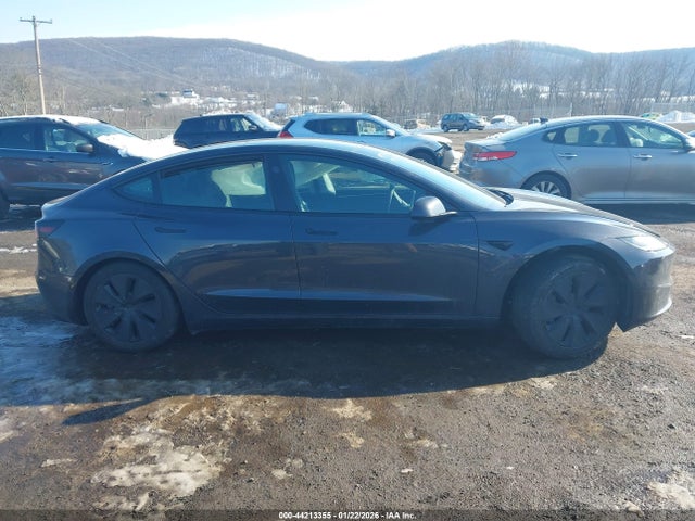 44213355 :رقم المزاد ، 5YJ3E1EB0RF843175 vin ، 2024 Tesla Model 3 Long Range Dual Motor All-wheel Drive مزاد بيع
