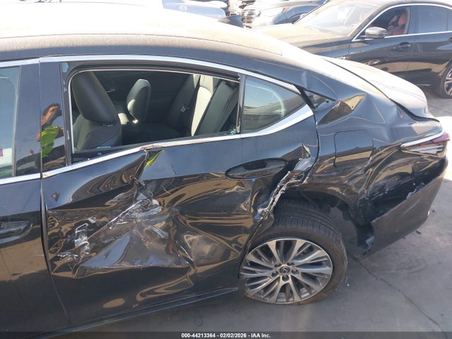Продаж на аукціоні авто 2021 Lexus Es 250, vin: 58AD11D18MU007854, номер лоту: 44213364
