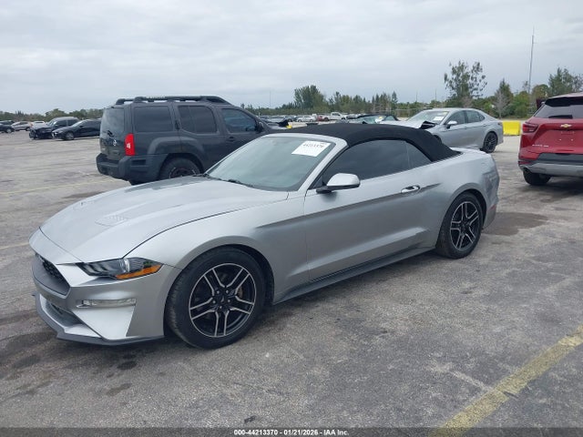 2020 FORD MUSTANG 1FATP8UH0L5106064 Photo 1