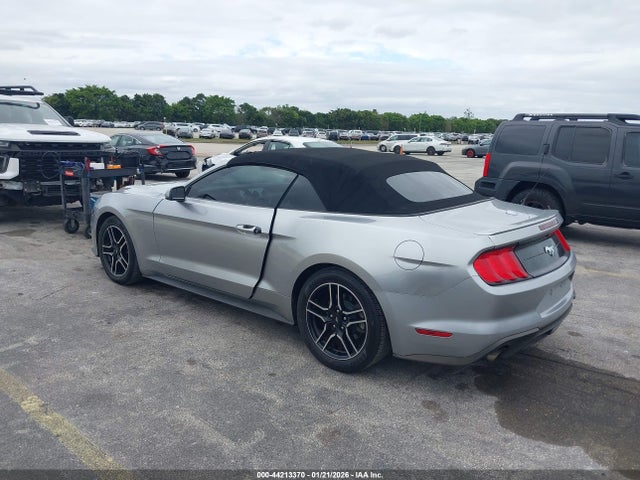 2020 FORD MUSTANG 1FATP8UH0L5106064 Photo 2
