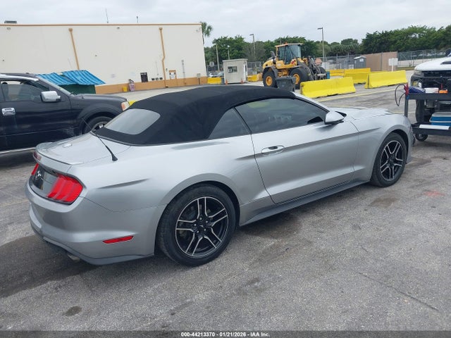 2020 FORD MUSTANG 1FATP8UH0L5106064 Photo 3