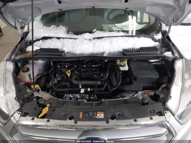 1FMCU9GD5KUA80871 Ford ESCAPE SE