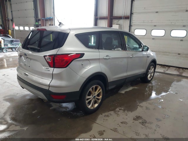1FMCU9GD5KUA80871 Ford ESCAPE SE